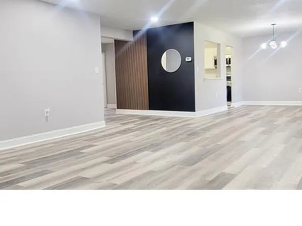 4 Longstream Ct, Baltimore, MD