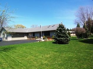 W132S6578 Saroyan Rd, Muskego, WI 53150