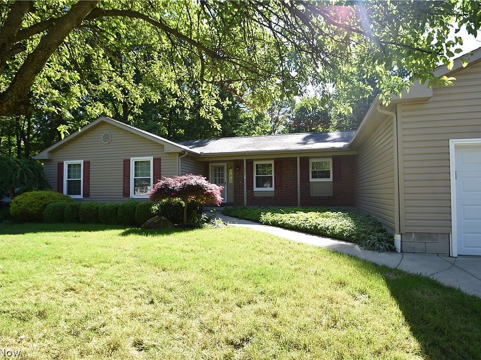 821 Squirrel Hill Dr, Youngstown, OH 44512 Zillow