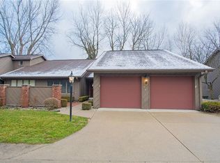 430 Peninsula Dr, Shelbyville, IN 46176