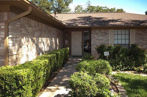 3rd image of 1202 Van Horn Dr