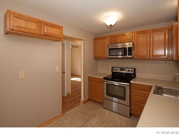 5th image of 316 N Beaumont St