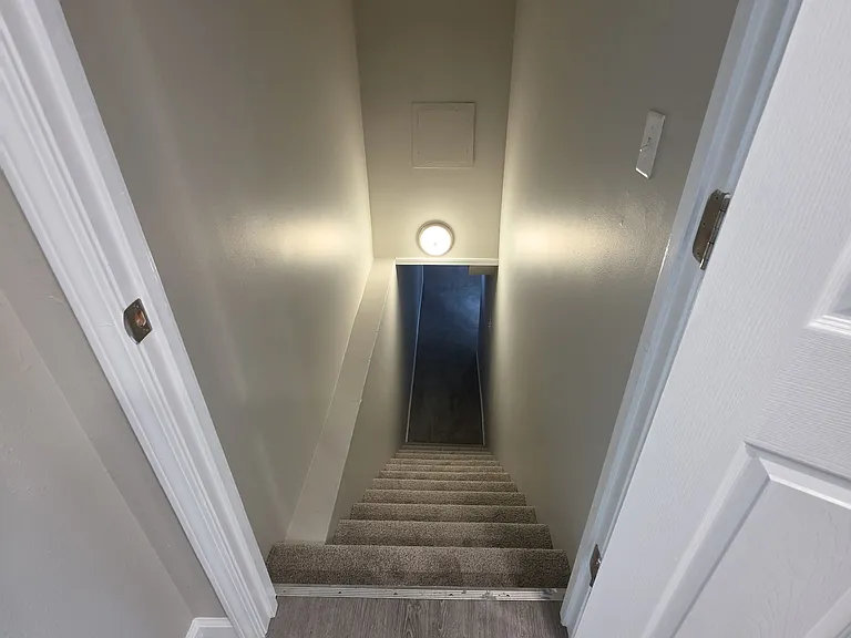 1223 Esterling Dr — Photo 15