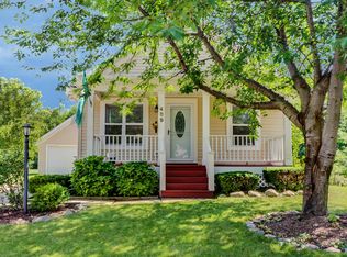 489 Waverly Cmns, Howell, MI 48843