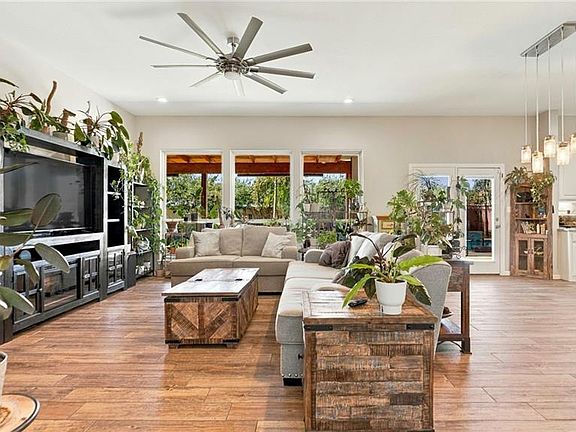 4th image of 4717 Ensenada Ave