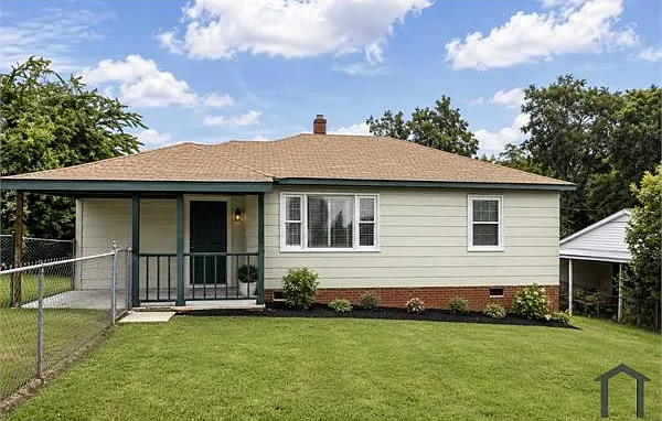 2939 Shelby Dr