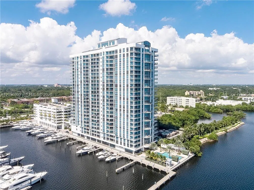 Marina Palms Residences N — Photo 1