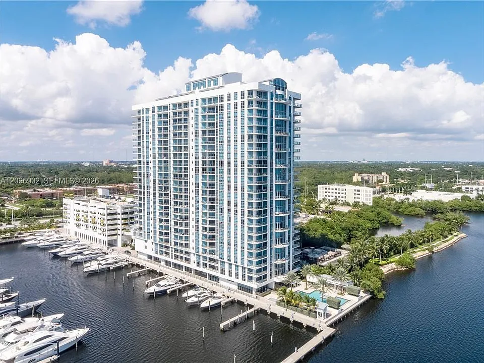 17301 Biscayne Blvd #703