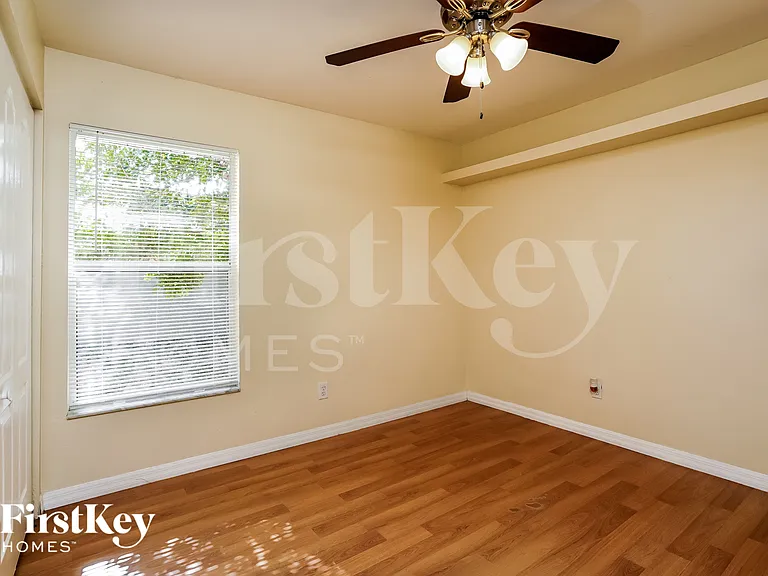 9096 Frank Rd — Photo 12