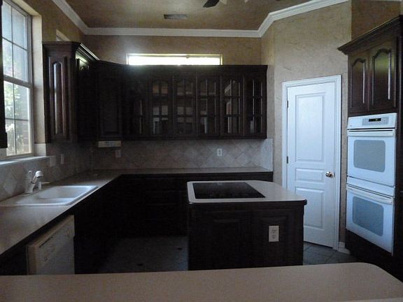 2nd image of 833 Creek Hollow Ln