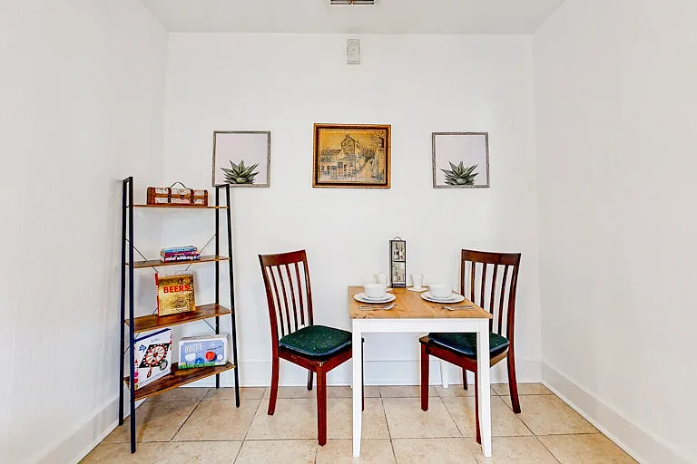 E Ashby Pl — Photo 2