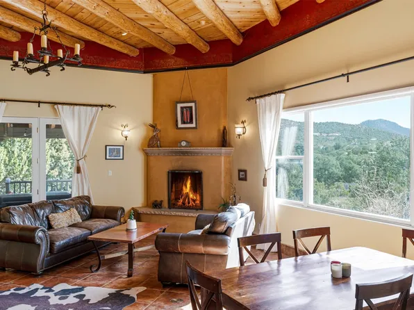 7317 Old Santa Fe Trl, Santa Fe, NM 87505