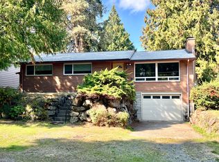 10035 38th Ave NE, Seattle, WA 98125