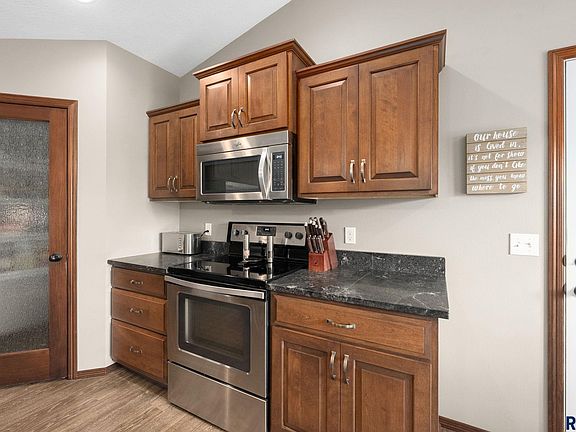 5th image of 4308 S Vista Park Ave