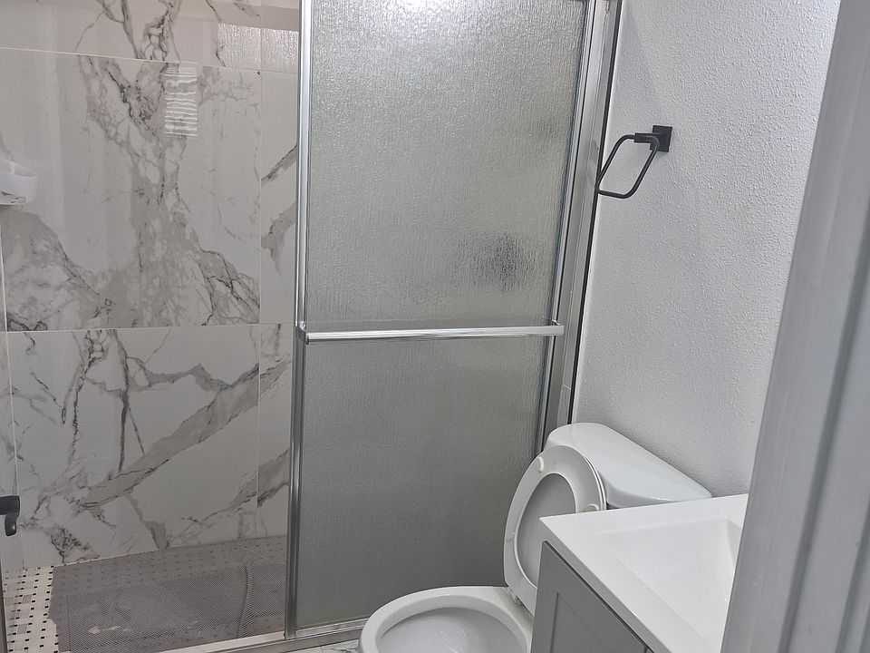 1st image of 1845 O Ave #1/2