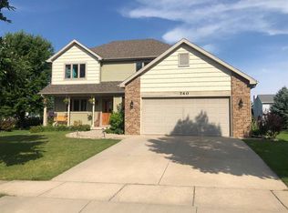 740 Valley View Dr, Stoughton, WI 53589