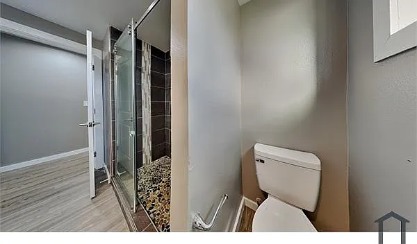 1105 S Woodlawn St — Photo 15