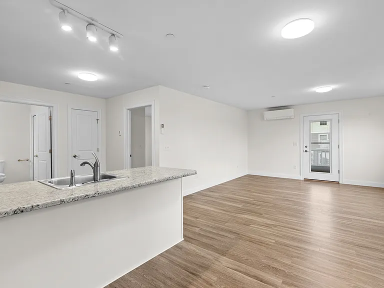 Autumn Woods Apartments — Photo 1