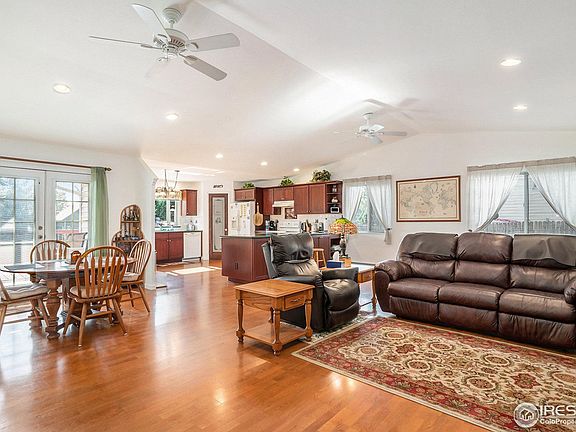 5th image of 2942 Sombrero Ln