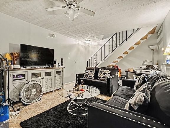 4th image of 1345 Old Coach Rd SW #15