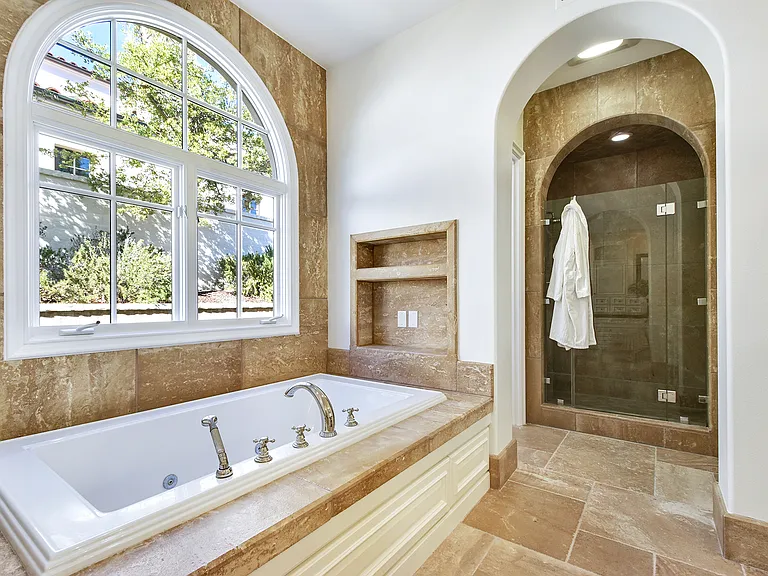64 Archipelago Dr — Photo 33