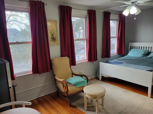 84-17 Chapin Parkway image 12 of 31