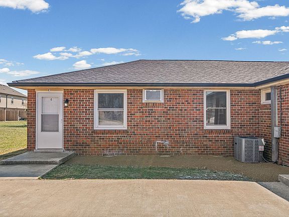 2nd image of 135 Tandy Dr APT C