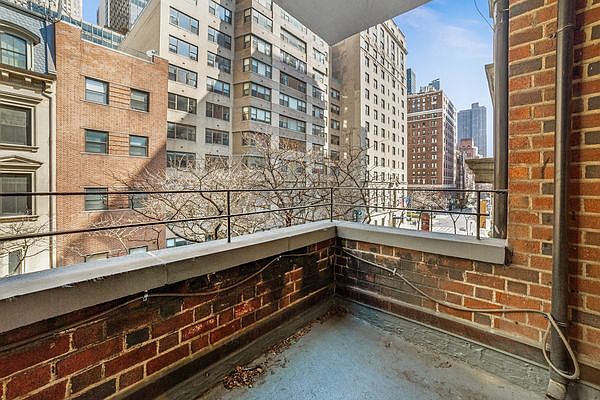 1st image of 30 E 38th St APT 6C