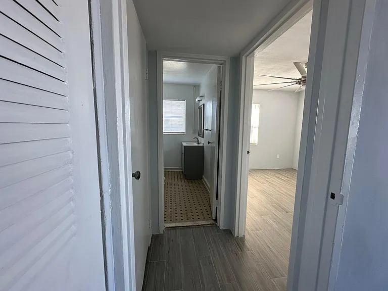 Ocean Reef Apartments — Photo 31