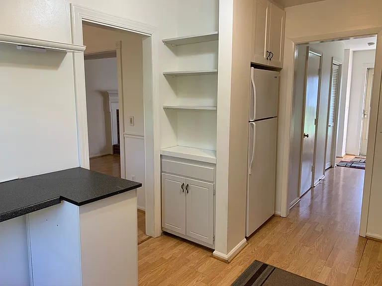 114 Southampton Ct #1 — Photo 14