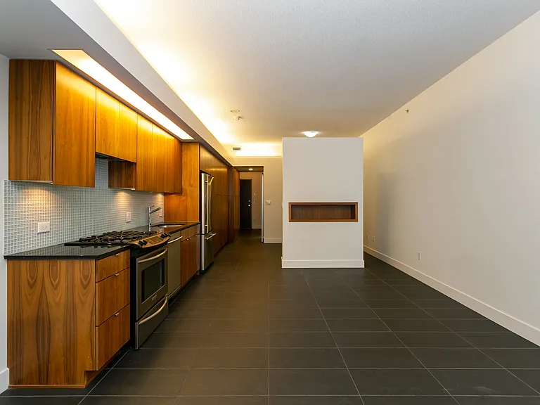 33 W Pender St #508 — Photo 10