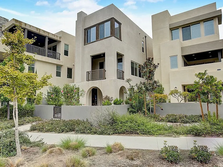191 Stellar — Photo 2