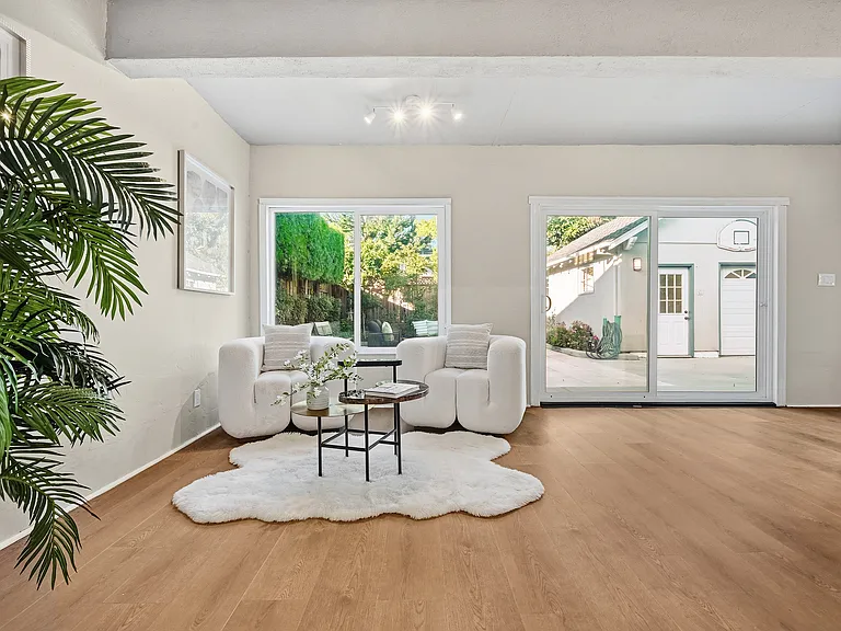 205 Caldwell Ave — Photo 4