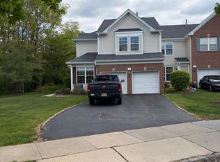 4 Leeds Ct, West Windsor, NJ 08550