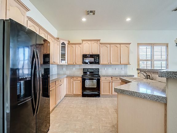 2nd image of 8020 E Dalea Way