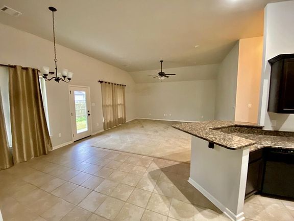3rd image of 448 Cypress Garden Dr