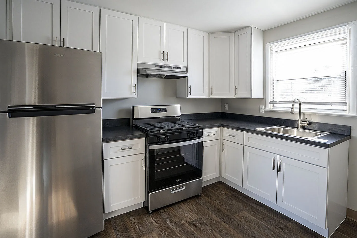 Larkwood Place — Photo 1