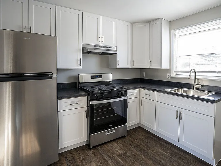 Newly Renovated Kitchen