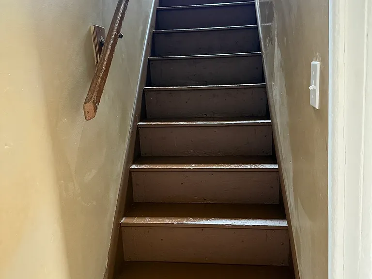 Rogers 304 E Lucas St — Photo 4