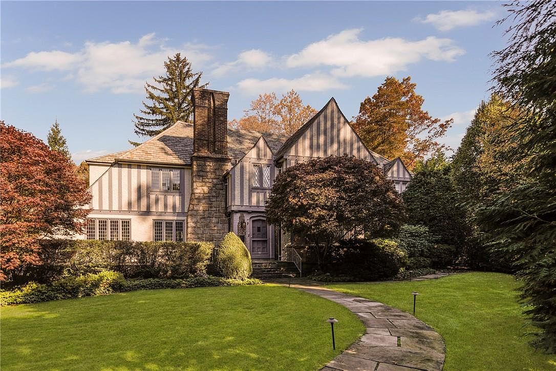 7 Locust Lane, Bronxville, NY 10708 | Zillow
