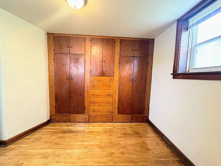 822 Pine St — Photo 10