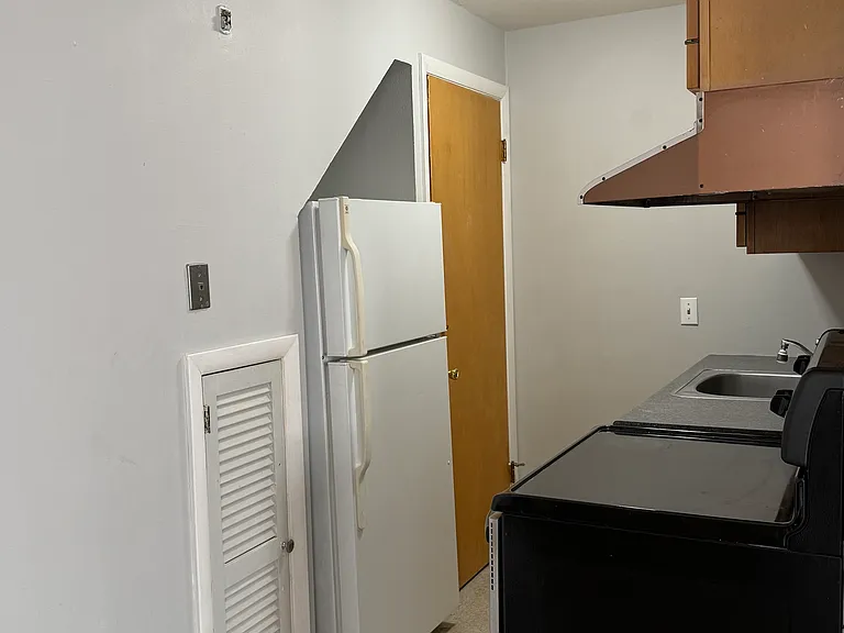 1110 W Laurel St #2 — Photo 5