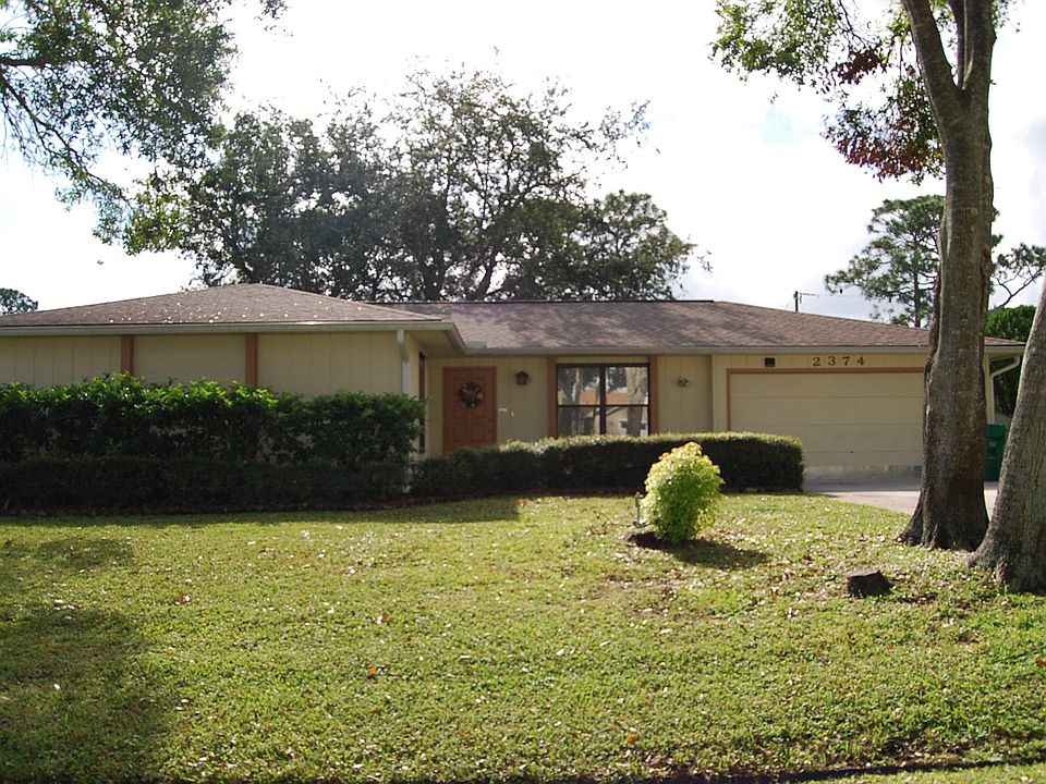 1st image of 2374 SE Master Av Avenue