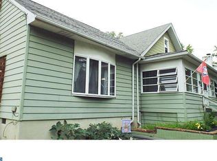 43 Cedar Ln, Clementon, NJ 08021