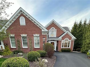 104 Cove Ct, Canonsburg, PA 15317