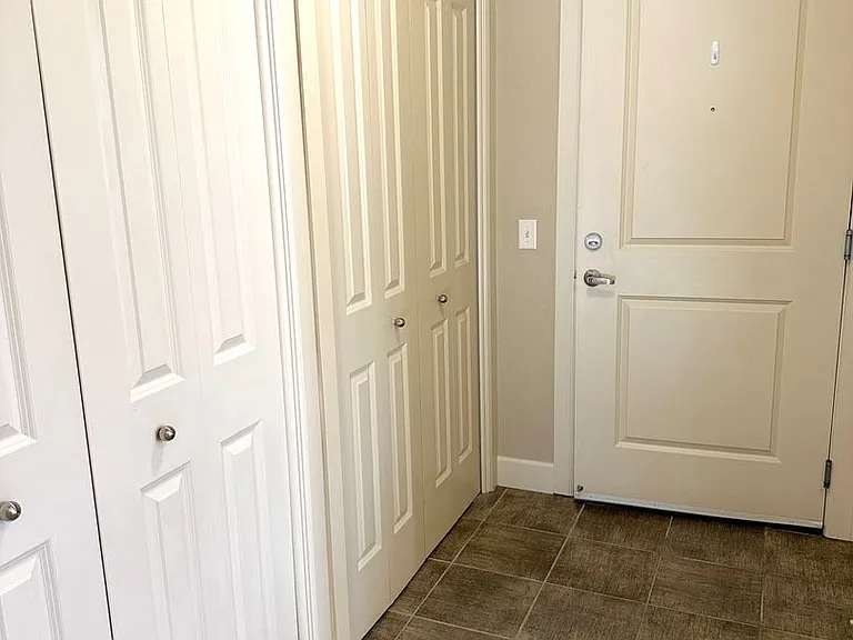 412 S 13th St #317 — Photo 27