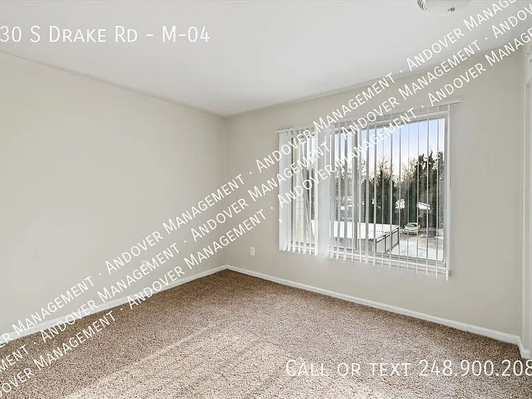 330 S Drake Rd #M-04 — Photo 48
