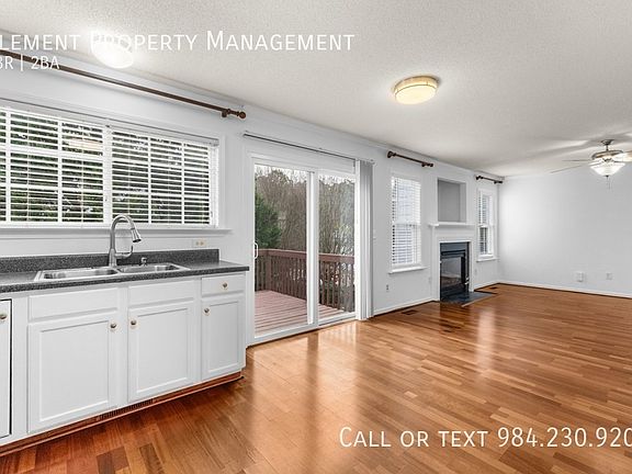 4th image of 129 Kellerhis Dr