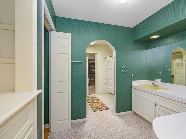 103 Memorial Ln — Photo 13