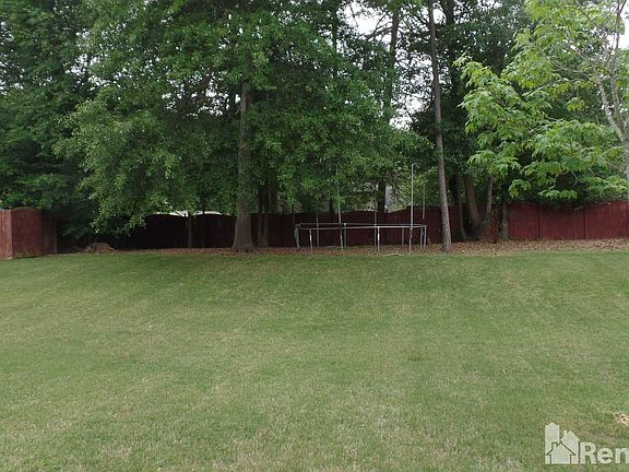 4th image of 105 Blanton Ln